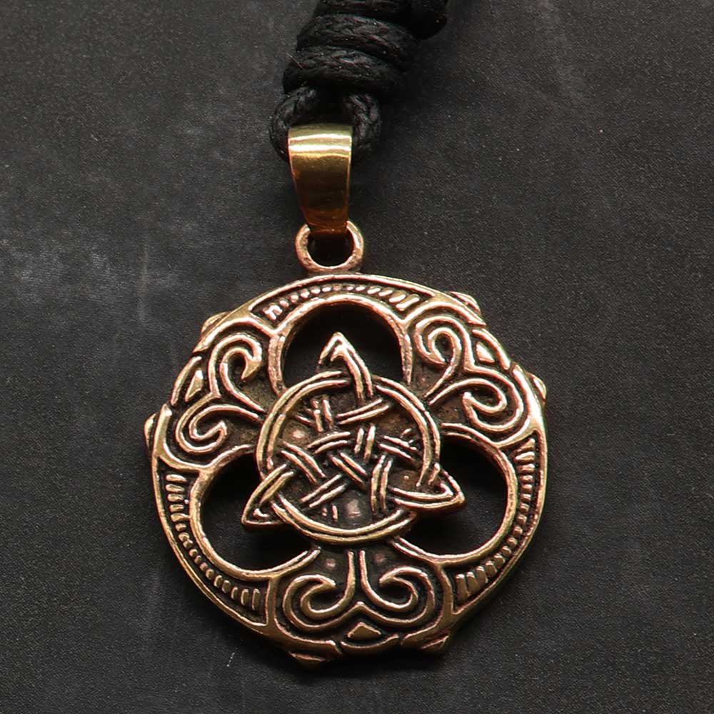 keltischer Schmuck Tris Shild Bronze Anhänger