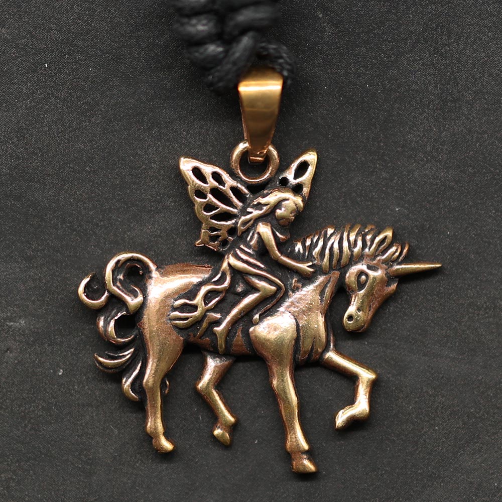 Elfe reitet auf Einhorn spielerischer Kettenanhänger aus Bronze