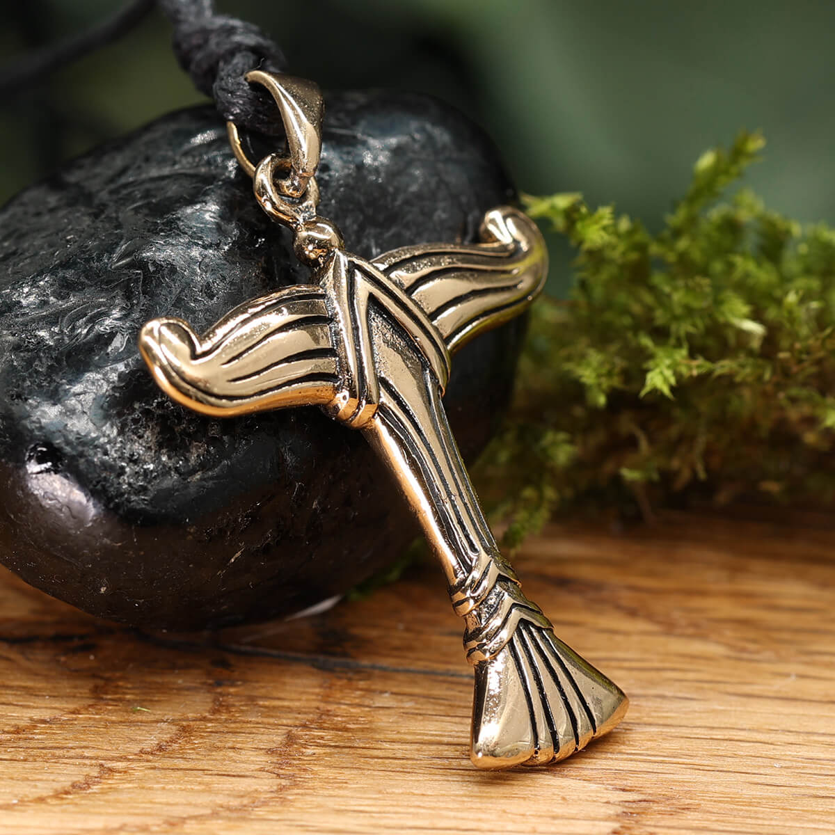 Irminsul Bronzeschmuck Anhänger