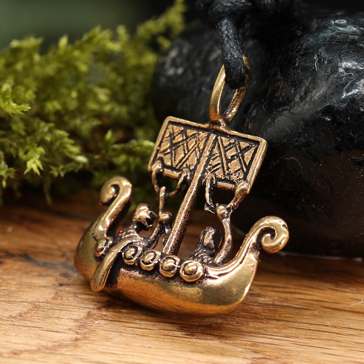 Drachenboot Bronze Schmuck Anhänger Wikingerboot mit Band