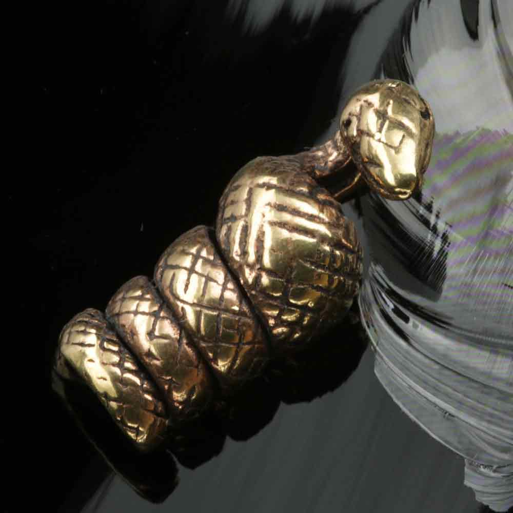 Bartperle Schlange aus Bronze