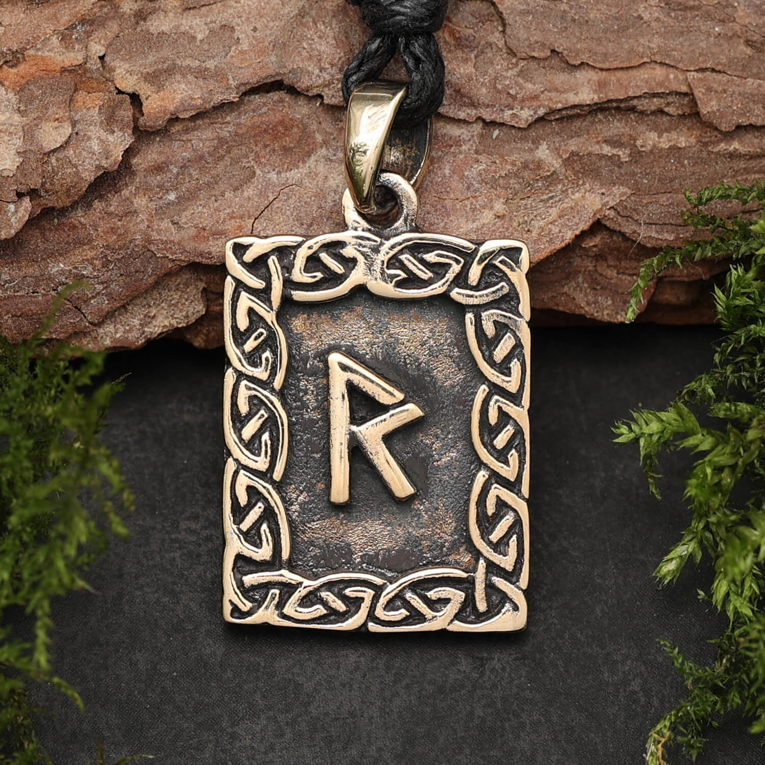 Runen Magie Halskette Bronze Schmuck Raidho