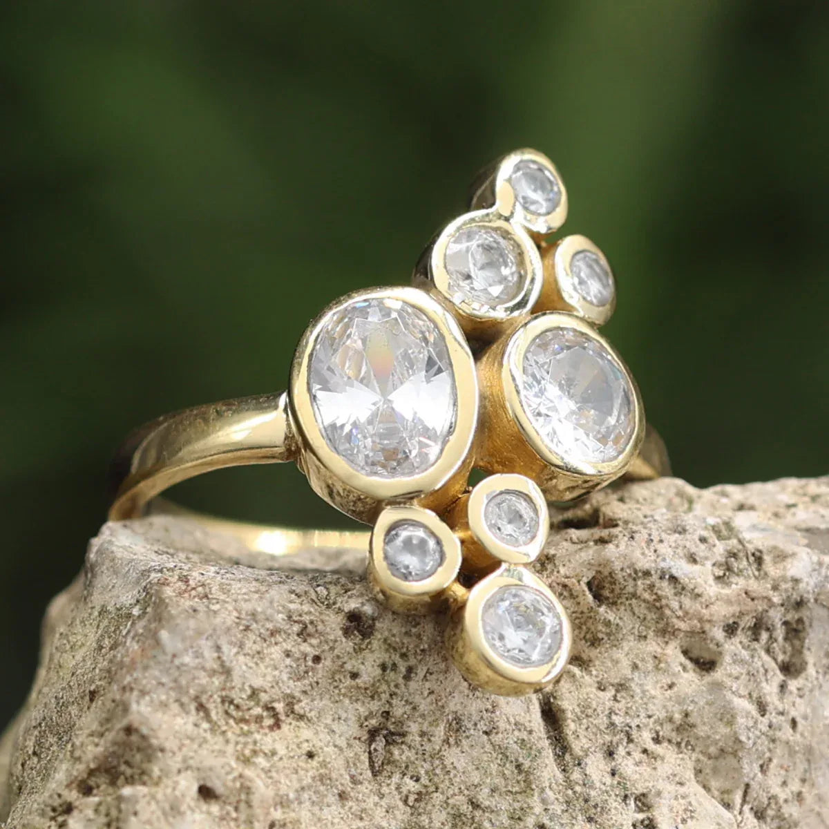 Zeitloser feiner Zirkonia Ring Damen Schmuck Messing Kristall