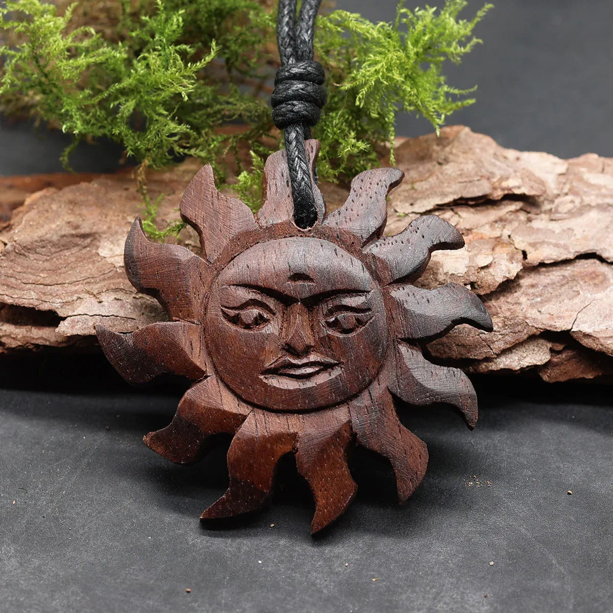 アクセサリー knk sun Buy sun-shaped wooden necklace pendants online - Sun Necklace