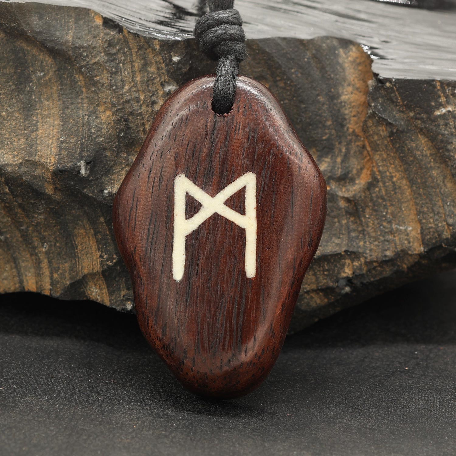 Kette Holz Älteres Futhark Rune Anhänger Mannaz
