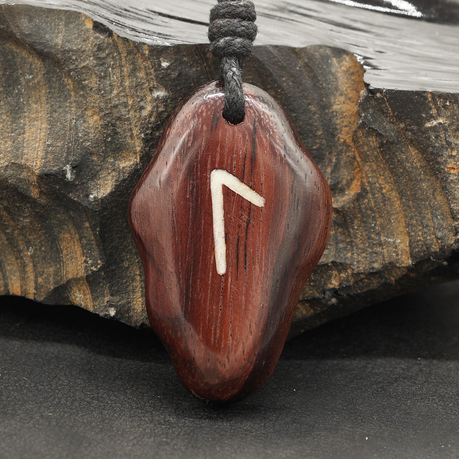 Kette Holz Älteres Futhark Rune Anhänger Laguz