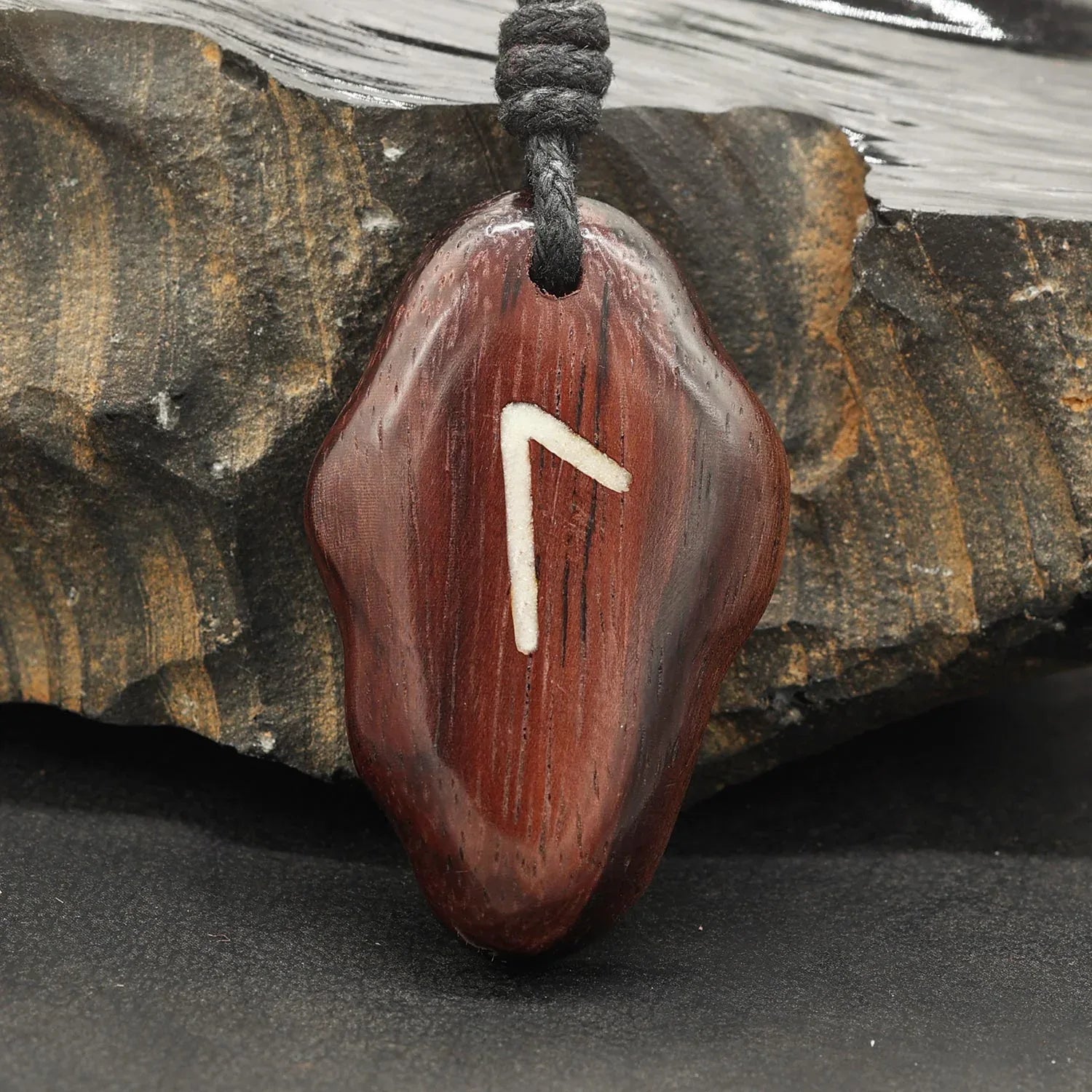 Kette Holz Älteres Futhark Rune Anhänger Laguz