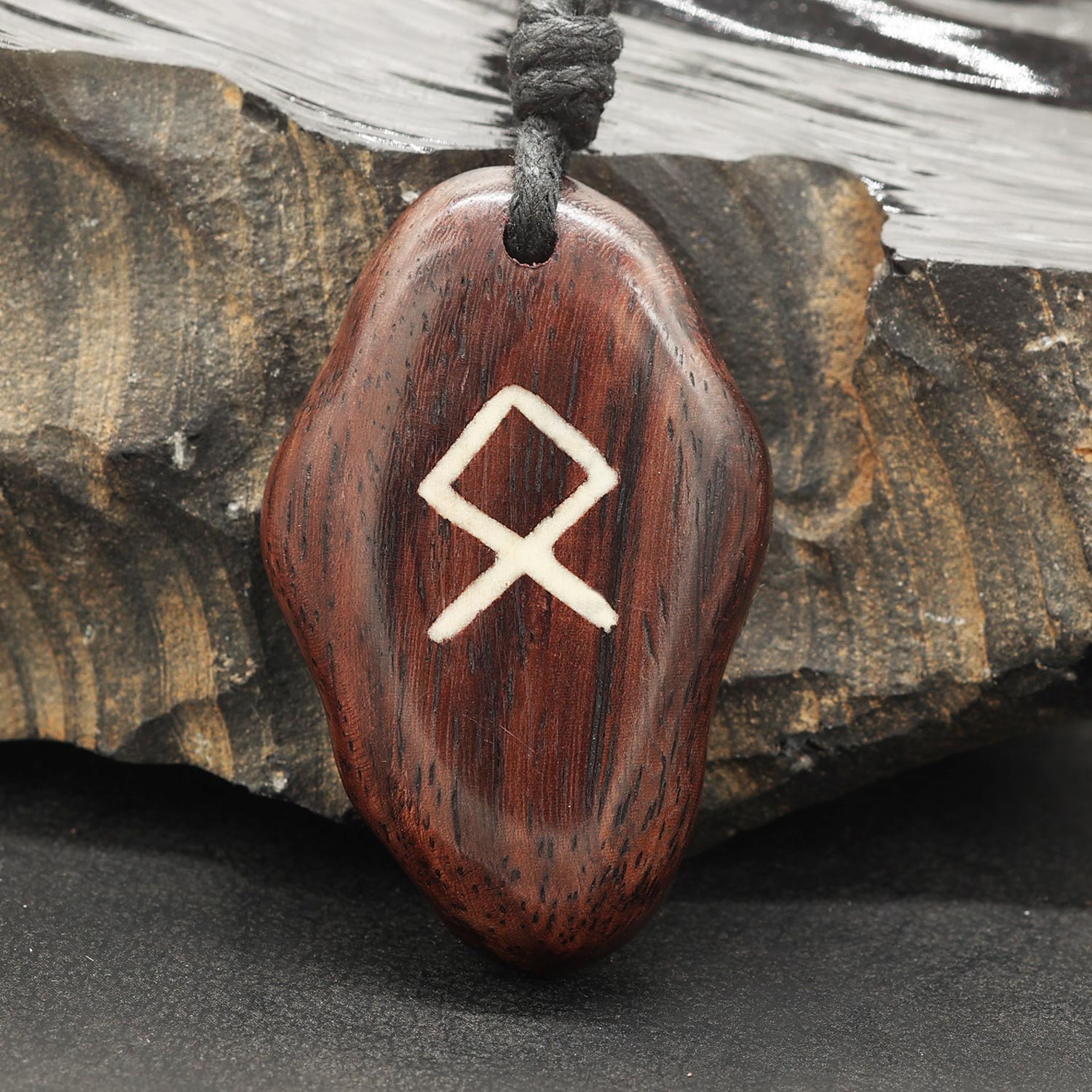 Kette Holz Älteres Futhark Rune Anhänger Othala