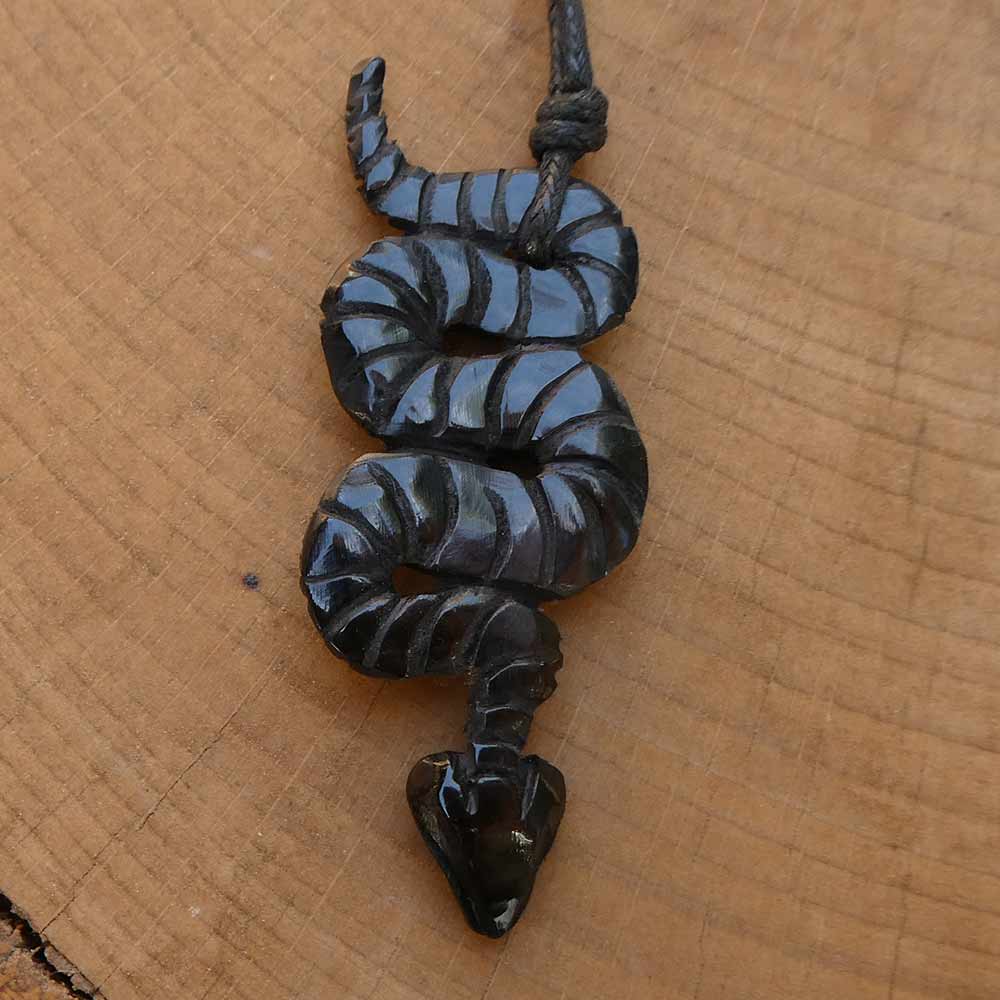 Schlange Hornschmuck Kette Handarbeit Fairtrade Schmuck aus Horn