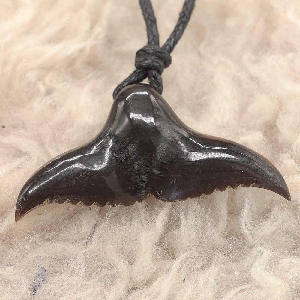 Walfluke Horn Kette Schmuck handarbeit fair gehandelt geschnitzt Büffelhorn