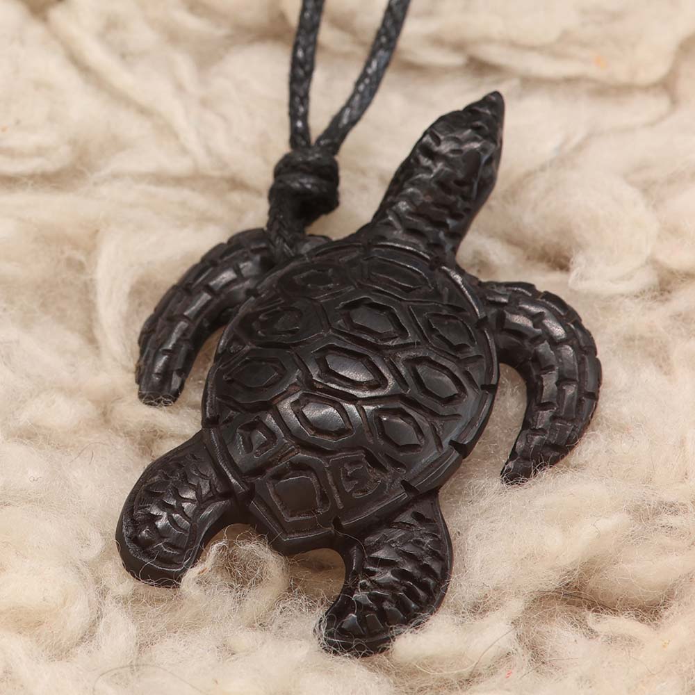 Wasserschildkröte Kette aus Horn geschnitzt Handarbeit fair gehandelt