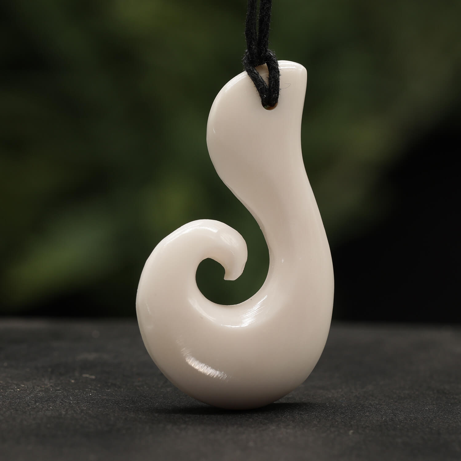 Tribal Maori Halskette Anhänger Knochen geschnitzter Schmuck