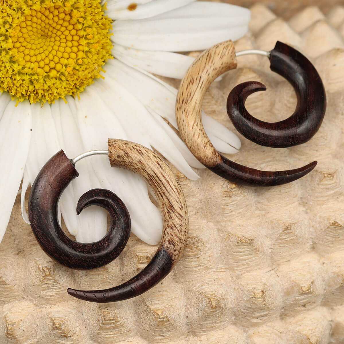 Ohrschmuck Holz Fake Piercing 2-farbig Spirale (Paar)