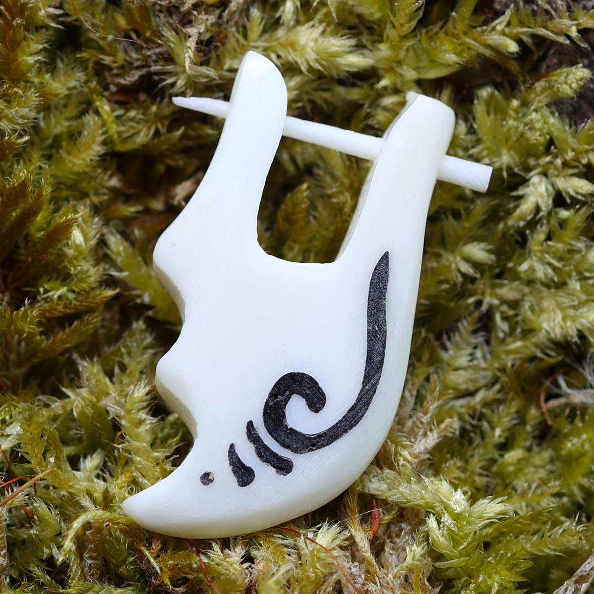 Verzierte Knochen Creole handgefertigt Ohrring weiß aus Knochen