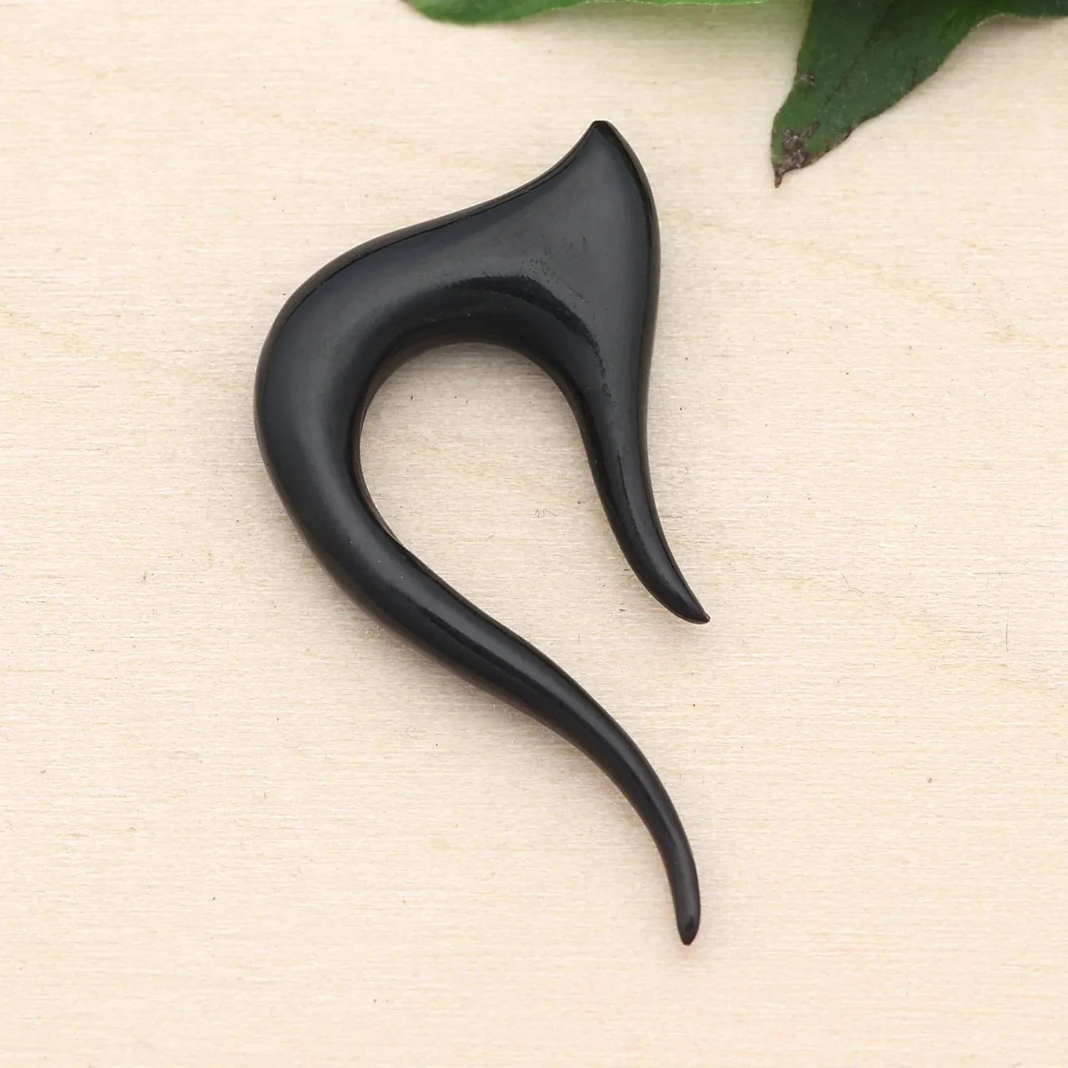 3mm Horn Ohrpiercing ausgefallenes Design viele Größen