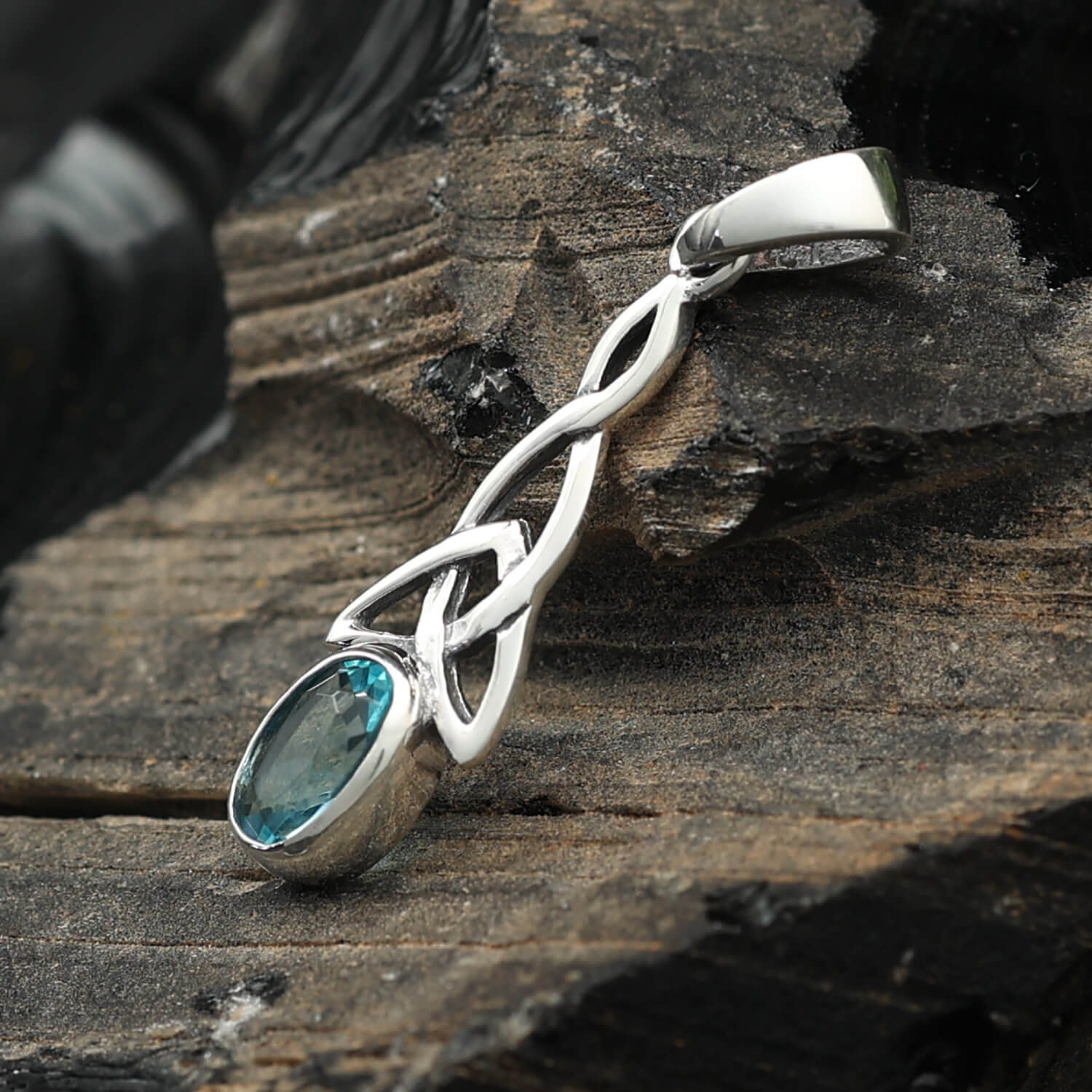 Blauer Stein Silber Anhänger Topas Farbe