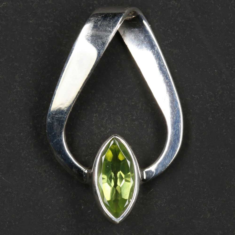 Peridot Schmuck Anhänger 925 Silber edel modern handgefertigt