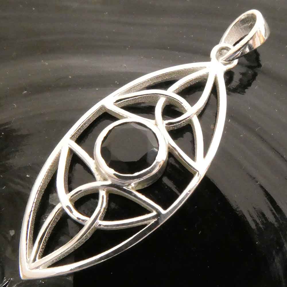 Kelten Schmuckanhänger Black Onyx