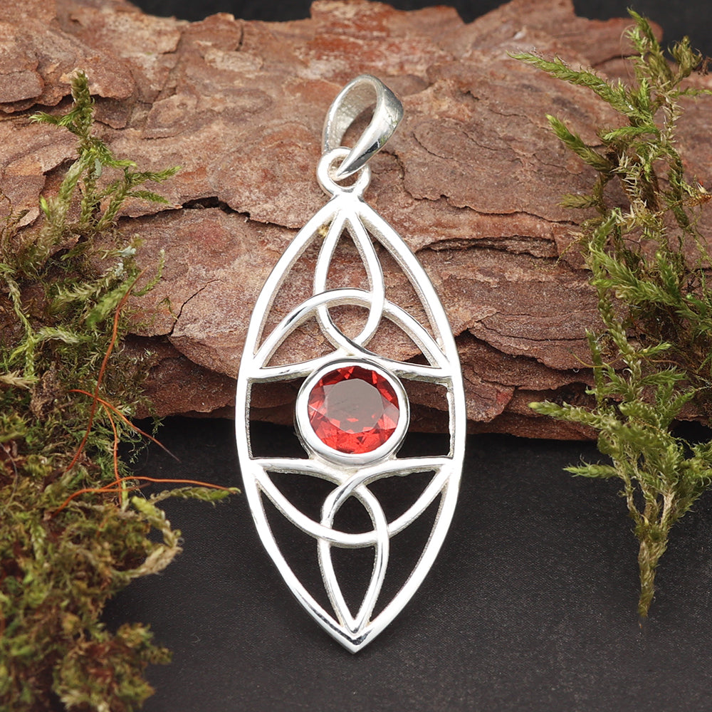 Granat Edelstein keltischer 925 Silberschmuck Anhänger