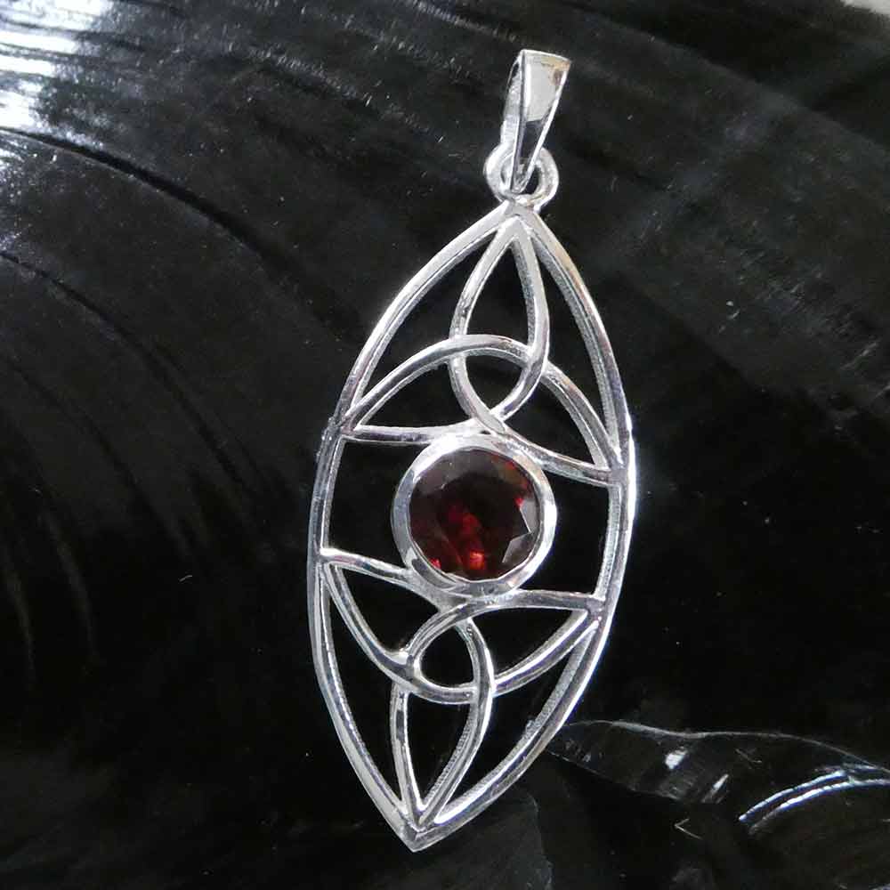 Silber Anhänger Granat Edelstein