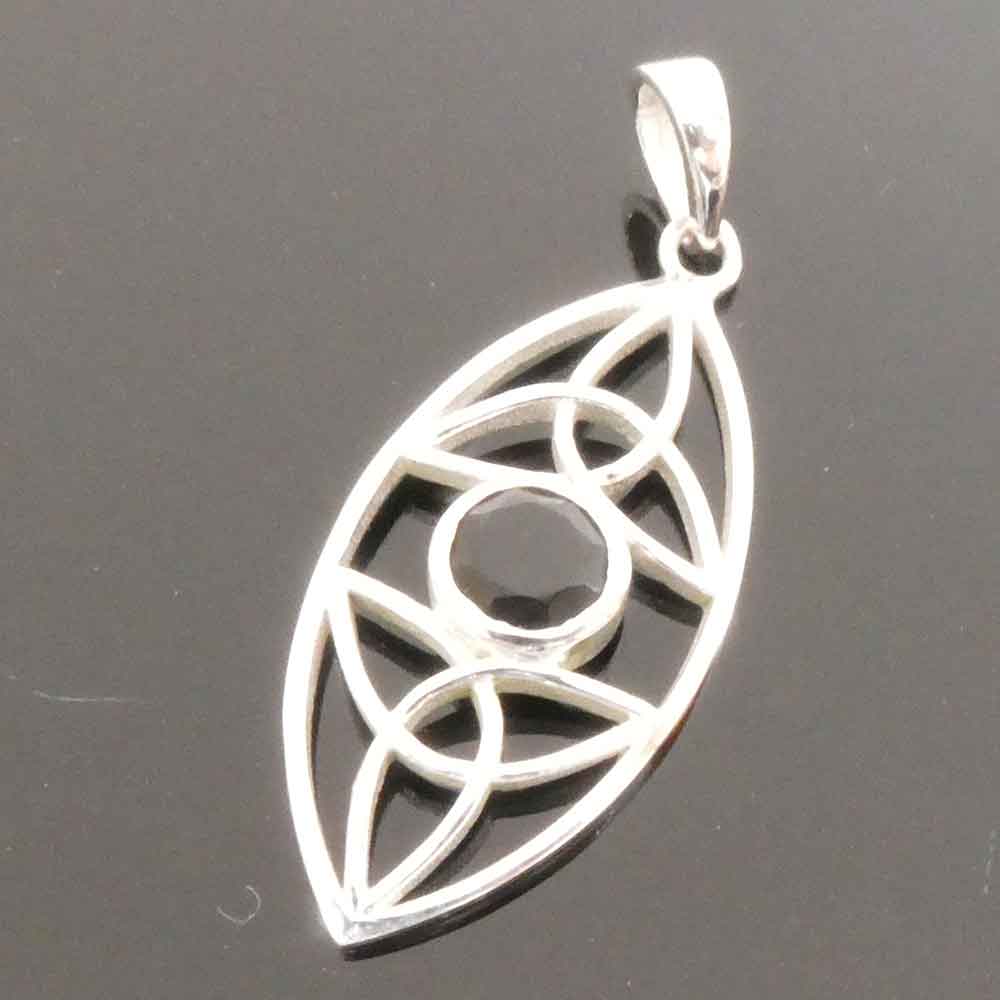 Schwarzer Stein keltischer Anhänger