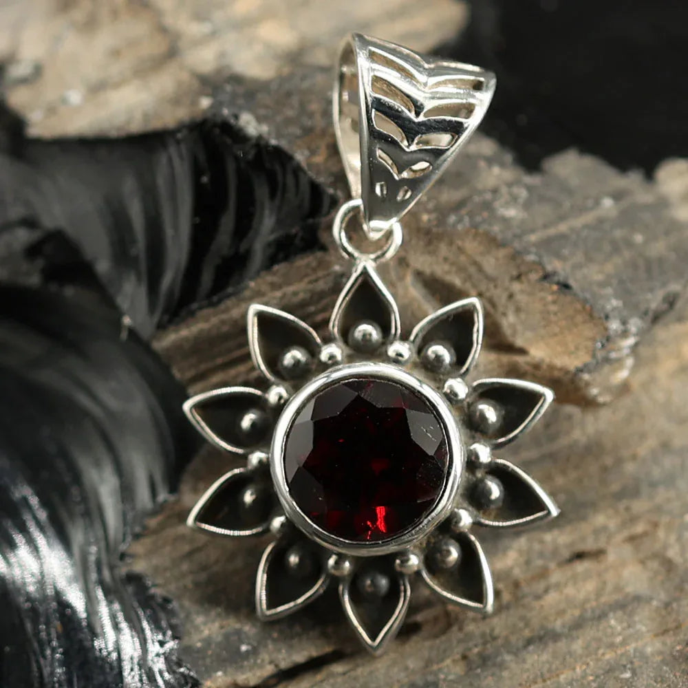 Granat Anhänger Sonne 925 Silber Schmuck Edelstein Kettenanhänger