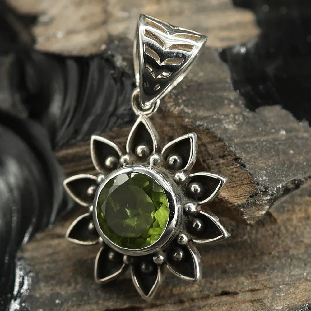 Peridot Sonnen Anhänger Silber Schmuck Edelstein Kettenanhänger