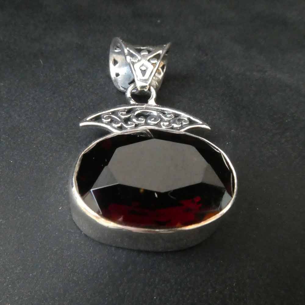 Granat Schmuck Anhänger edel verziert