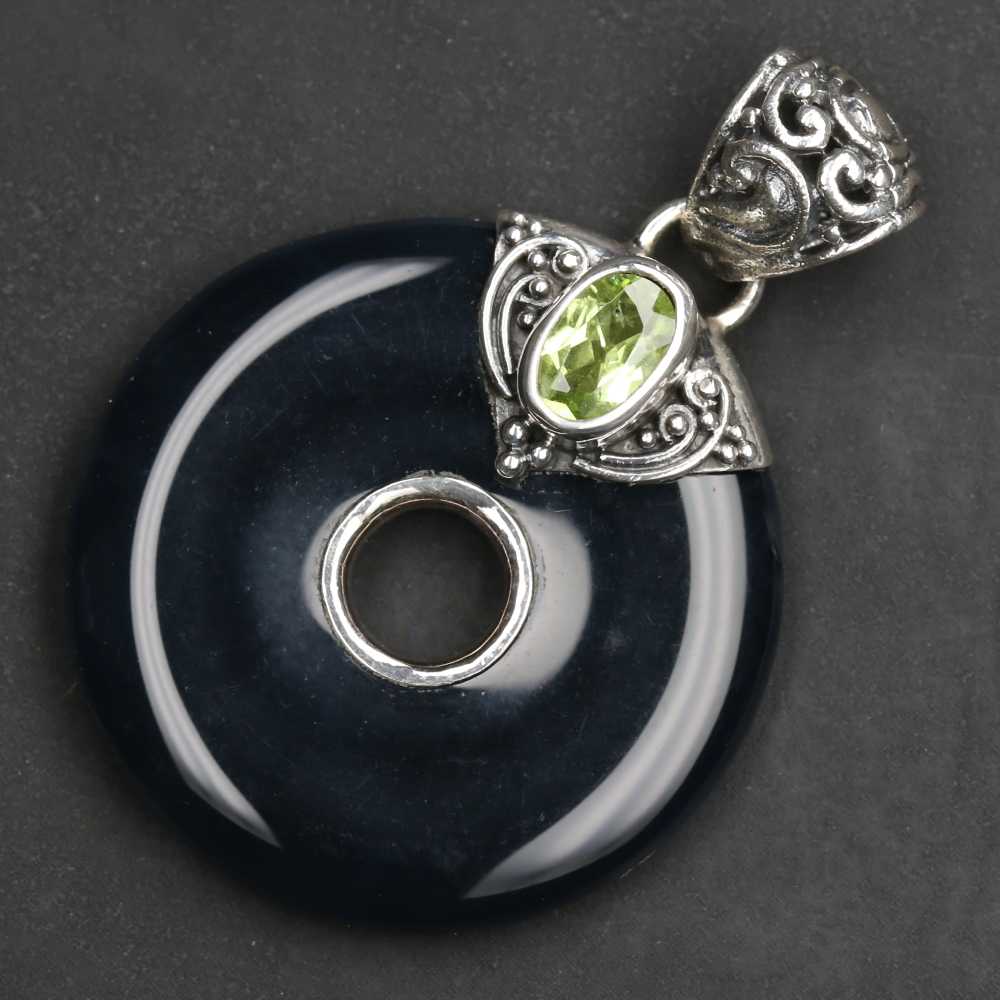 Black Onyx Donut Silberschmuck mit Peridot