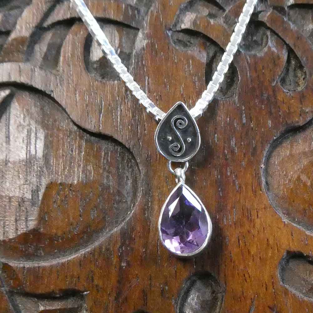 Edelstein Schmuckanhänger Silberkette Amethyst