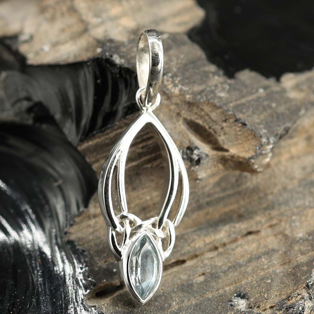 Blauer Topas Silber Anhänger keltischerknoten Kettenanhänger Sterlingsilber