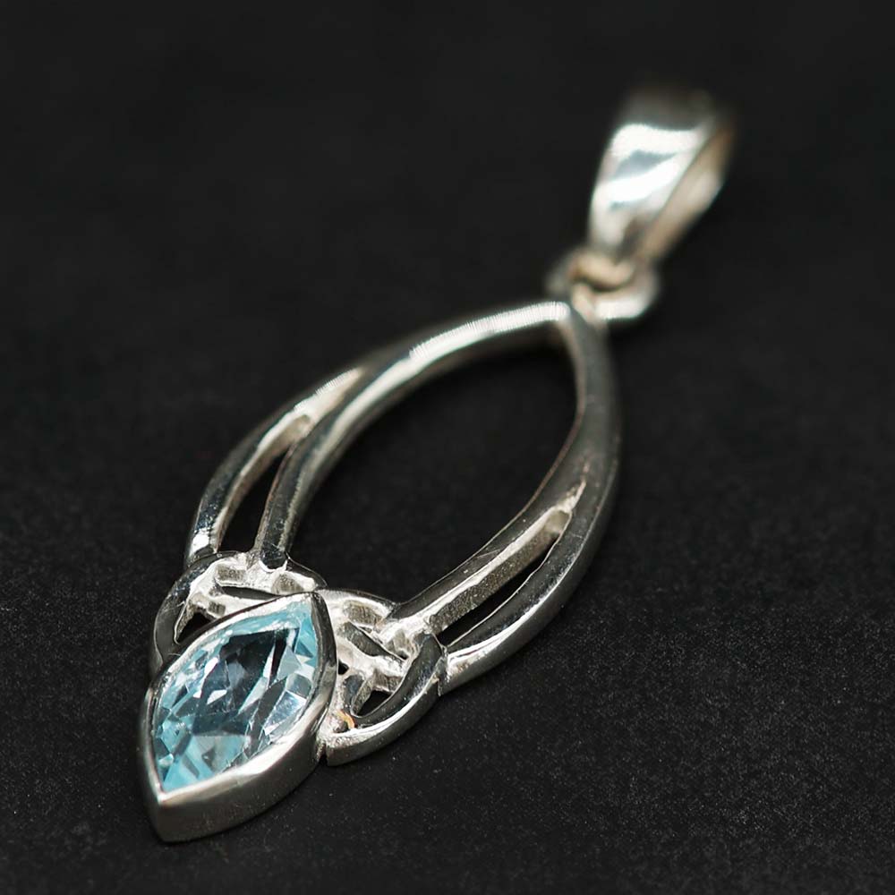 Kelten Schmuck mit Edelstein traumhaft schöner 925 Silber Anhänger Blauer Topas