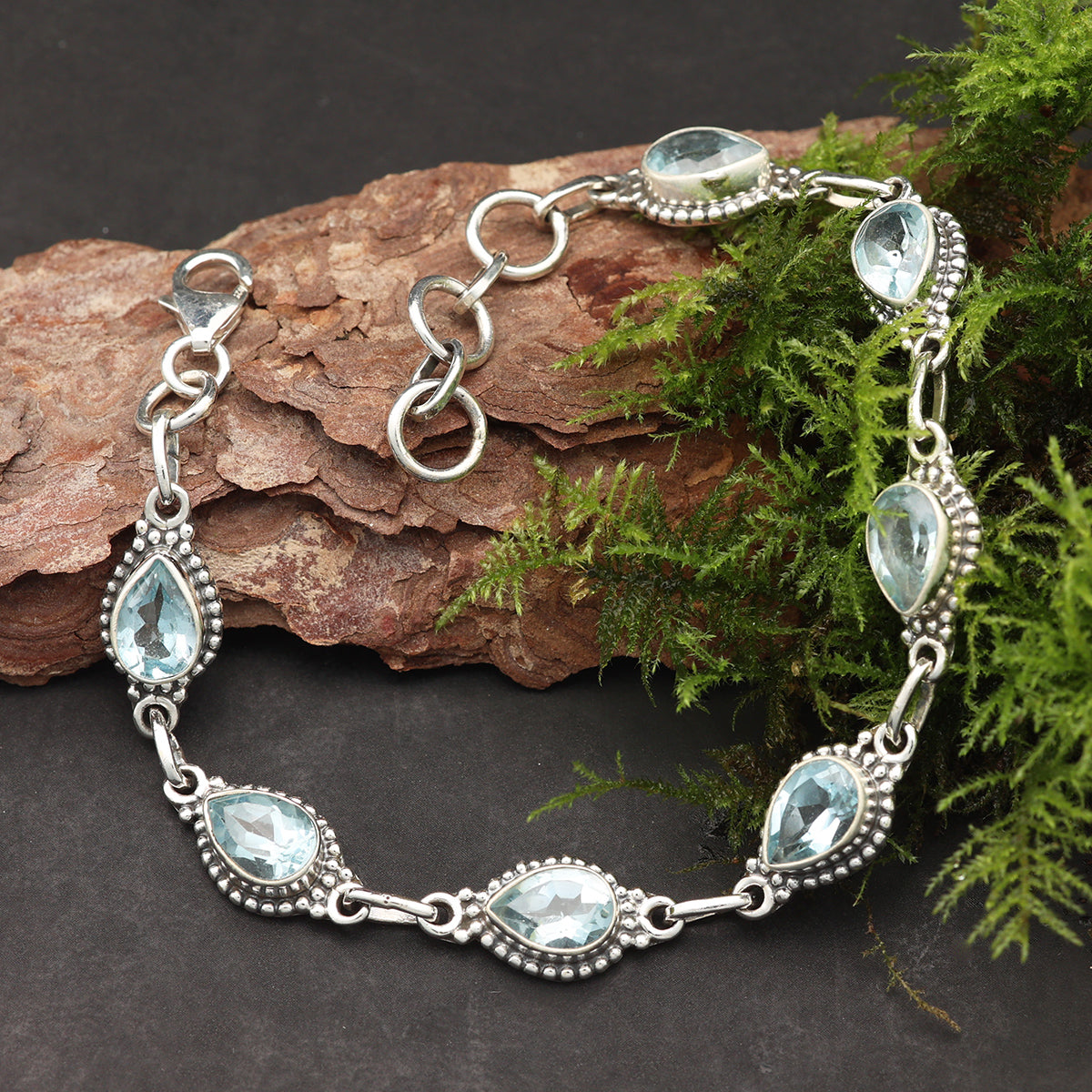 Armband Blauer Topas Edelstein Teardrop Facettenschliff edles Damen Armschmuck 925 Silber Schmuck