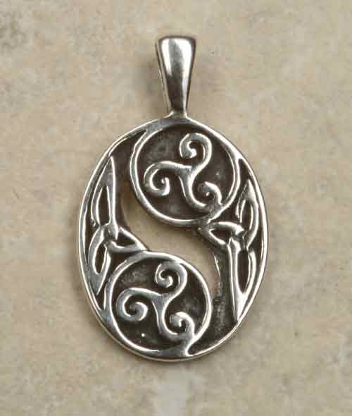 Triskel Schmuck Silber klein