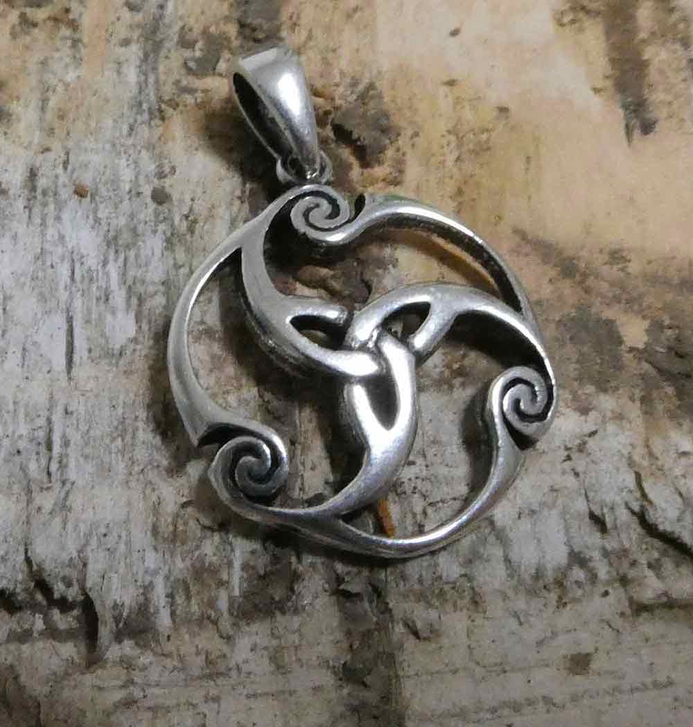 Ausgefallener keltischer Schmuck Trinity
