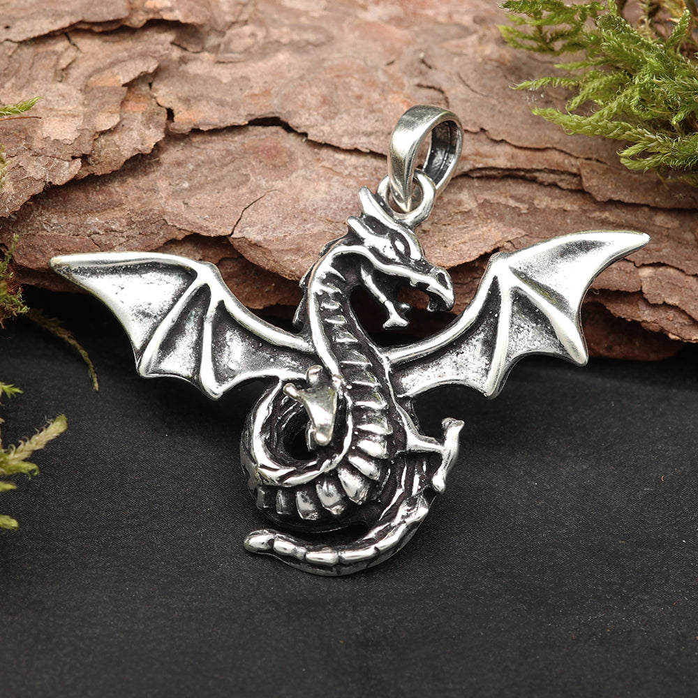 Schwarzer Drache Schmuckanhänger Silber Kettenschmuck Anhänger