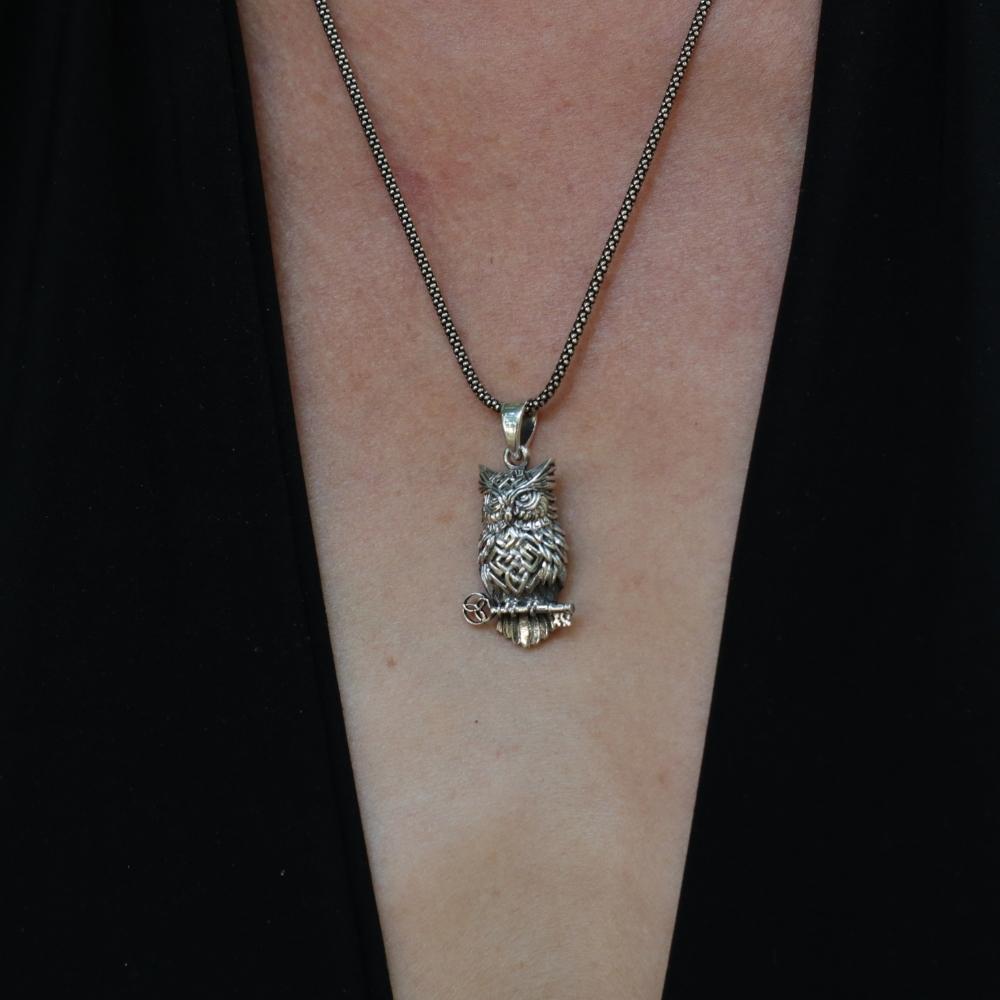 Kettenanhänger 925 Silber Keltischerknoten Eule mit Schlüssel