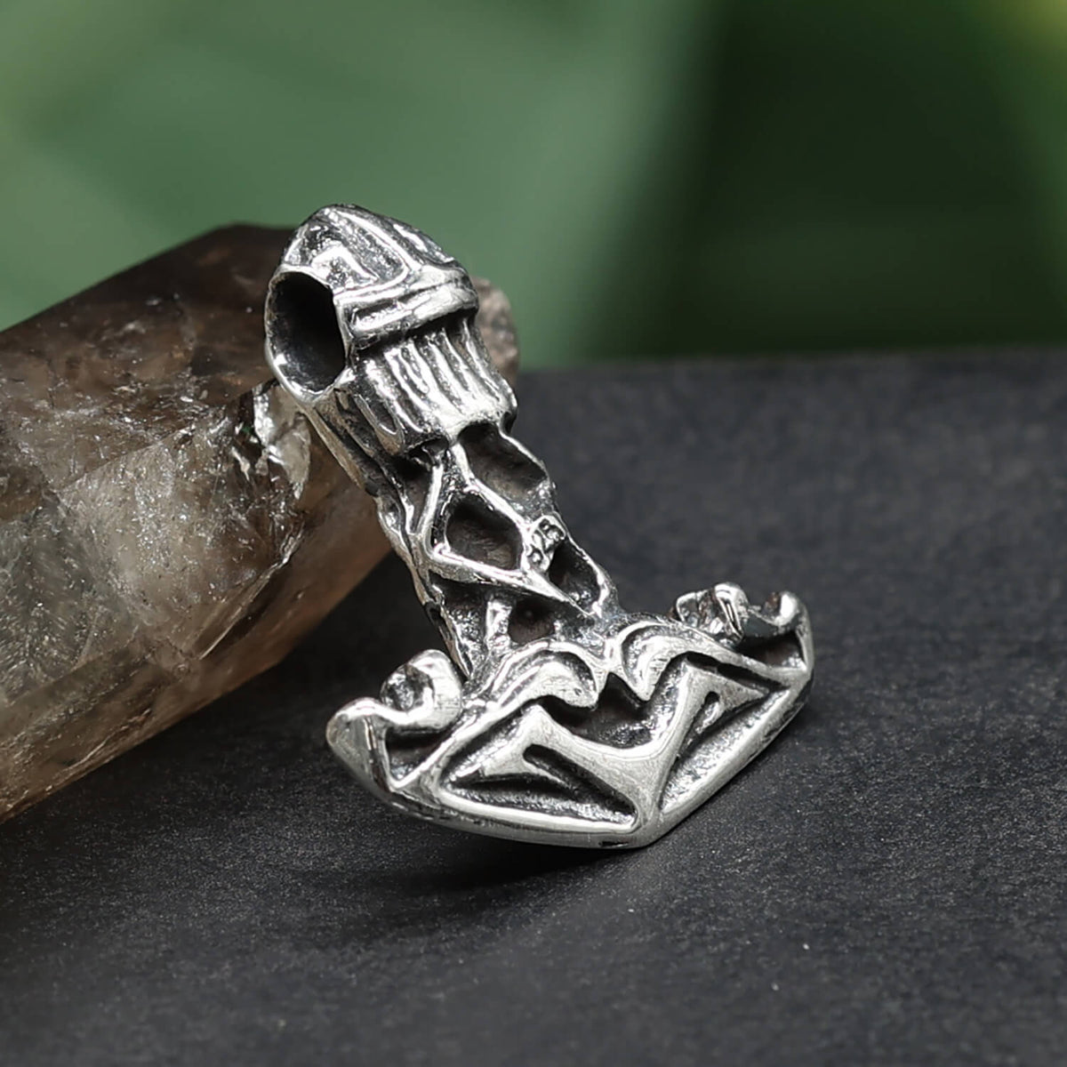 Thor Hammer Silber Schmuck hinten