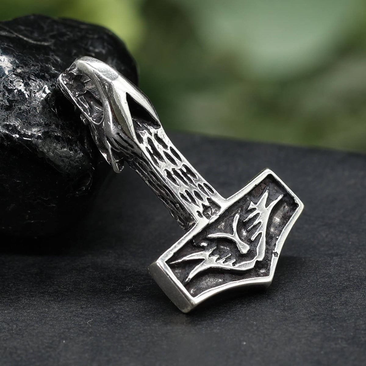 Wolfshammer Silberschmuck Anhänger hinten