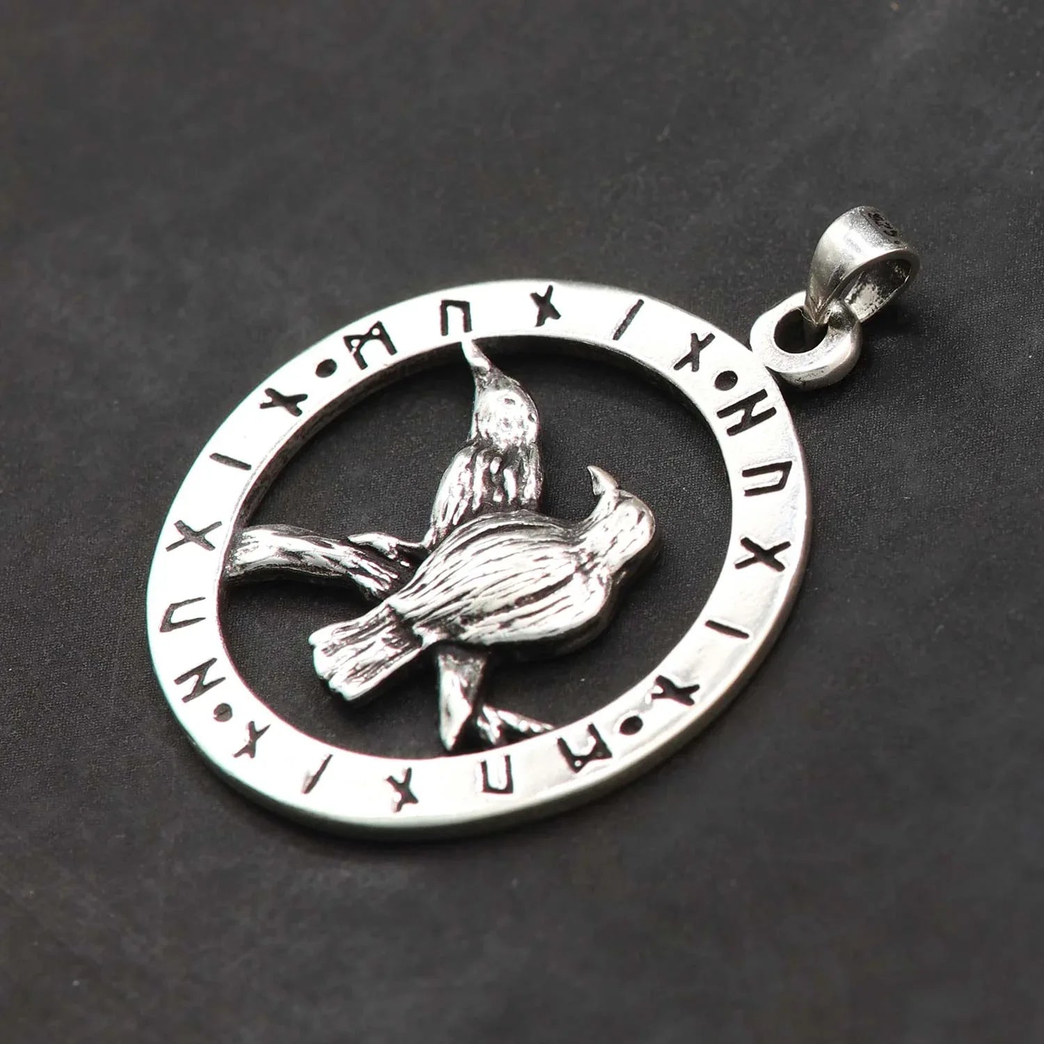 Silberanhänger Odins Raben Kette