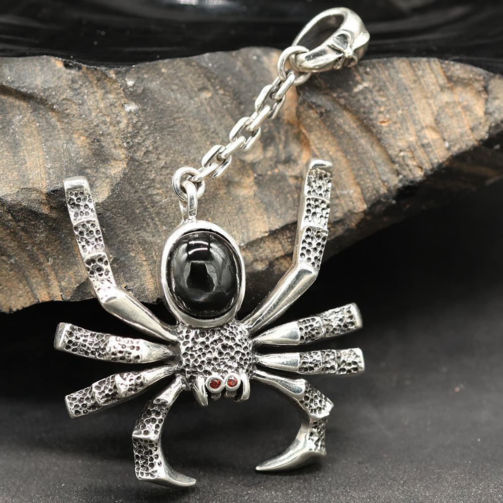 Eindrucksvolle Gothik Spinne aus 925 Sterlingsilber