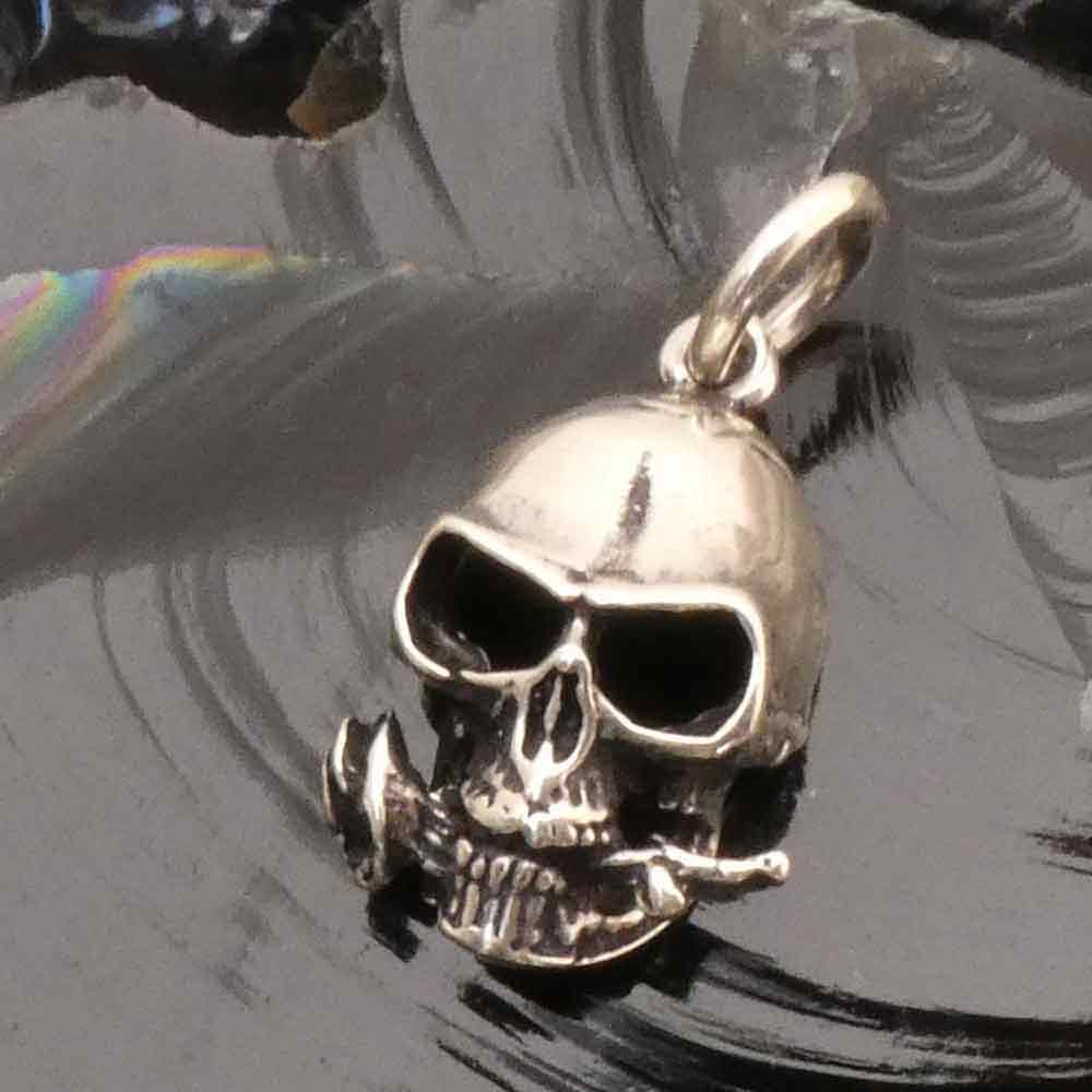 Totenkopf mit Rose Anhänger Silber