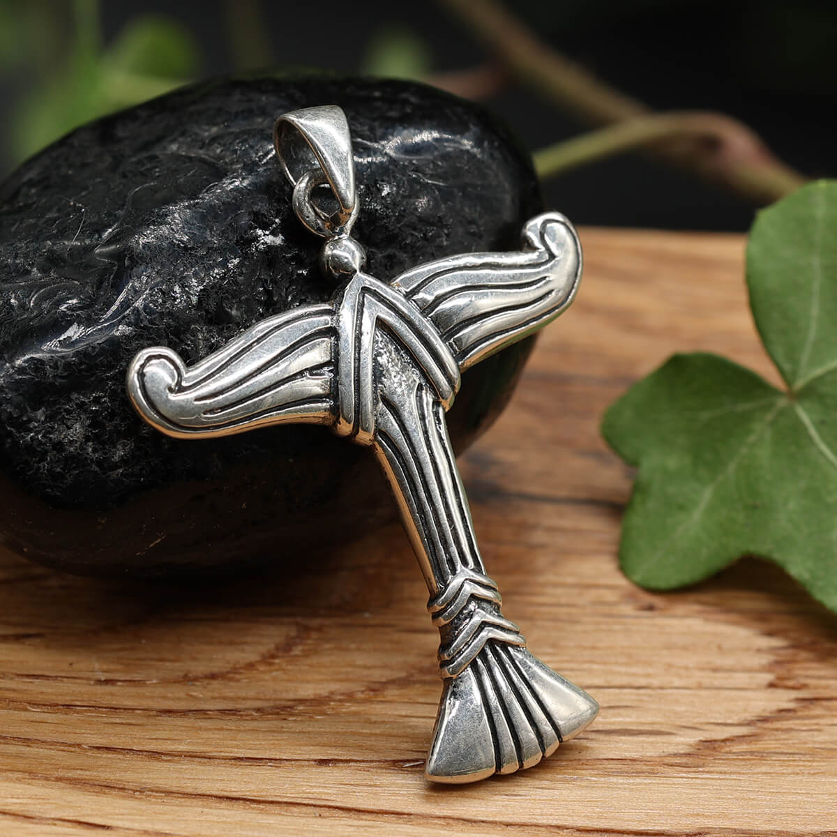 Irminsul Anhänger Silber edler Silberschmuck sächsisches heiligtum
