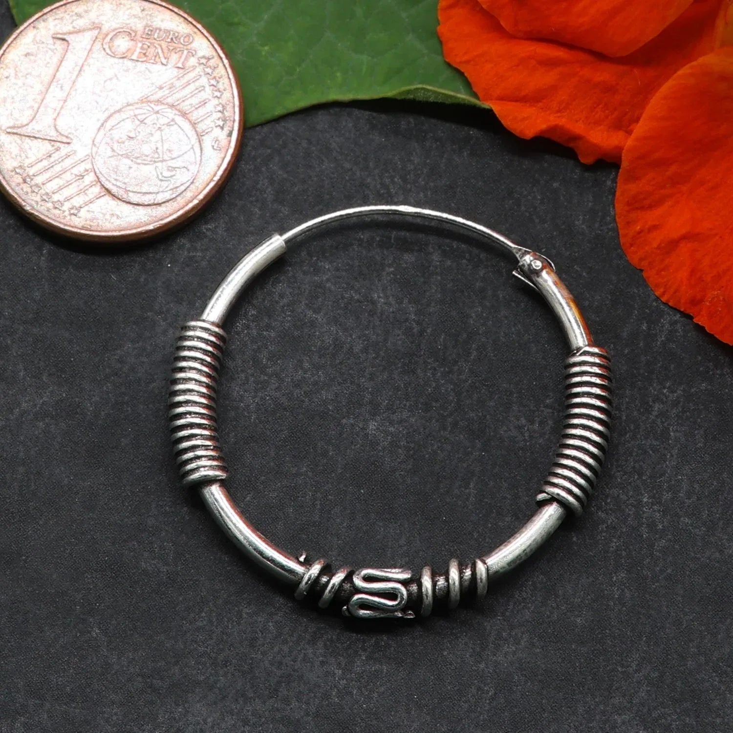 Verzierte Creole 25 mm Silber Ohrring