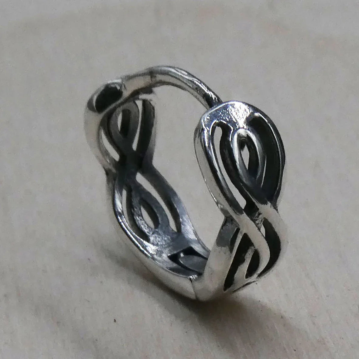 Klappcreole Symbol Unendlich Muster Breit 925er Silber Ohrring