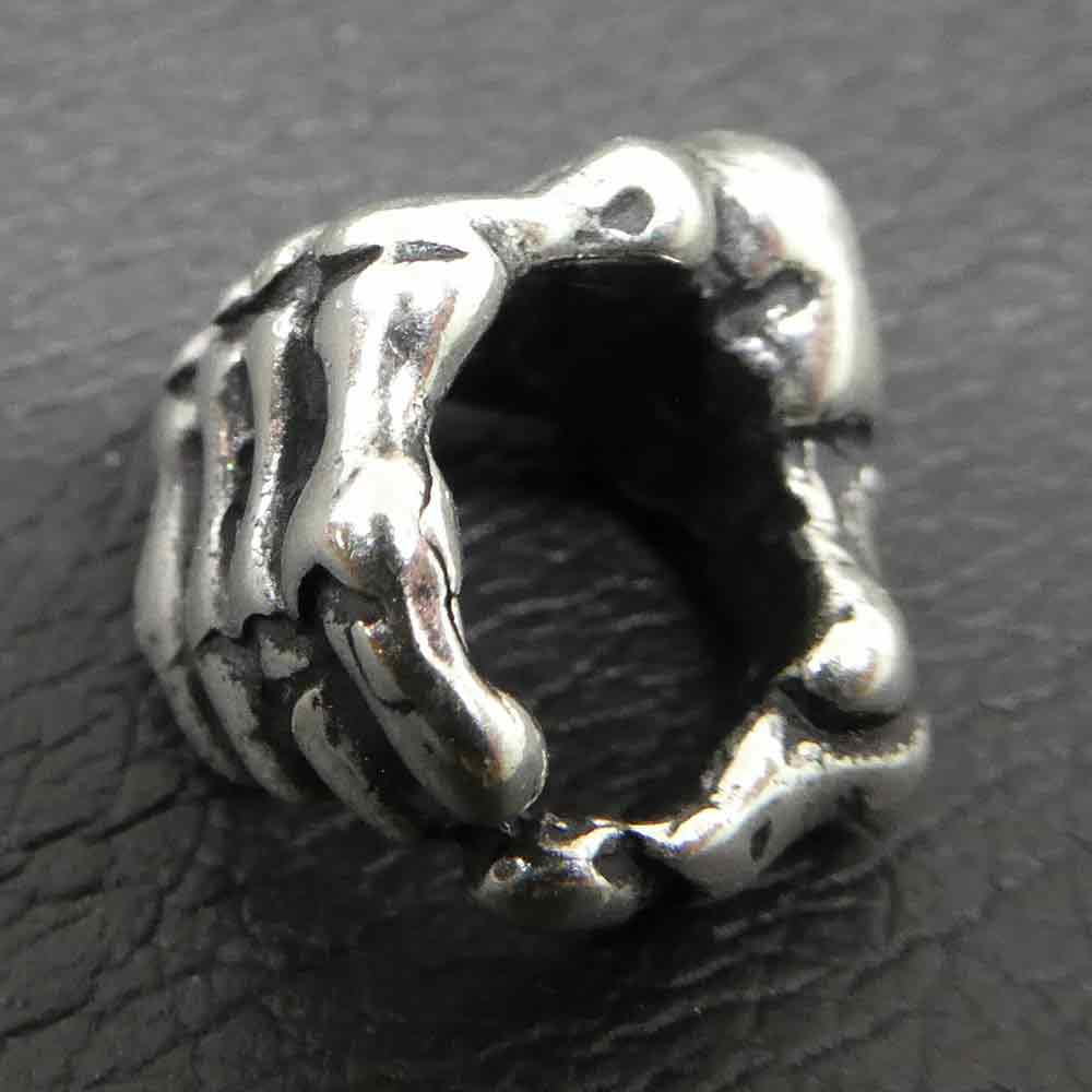 Bartschmuck Skelett Hand Silber Gothikschmuck