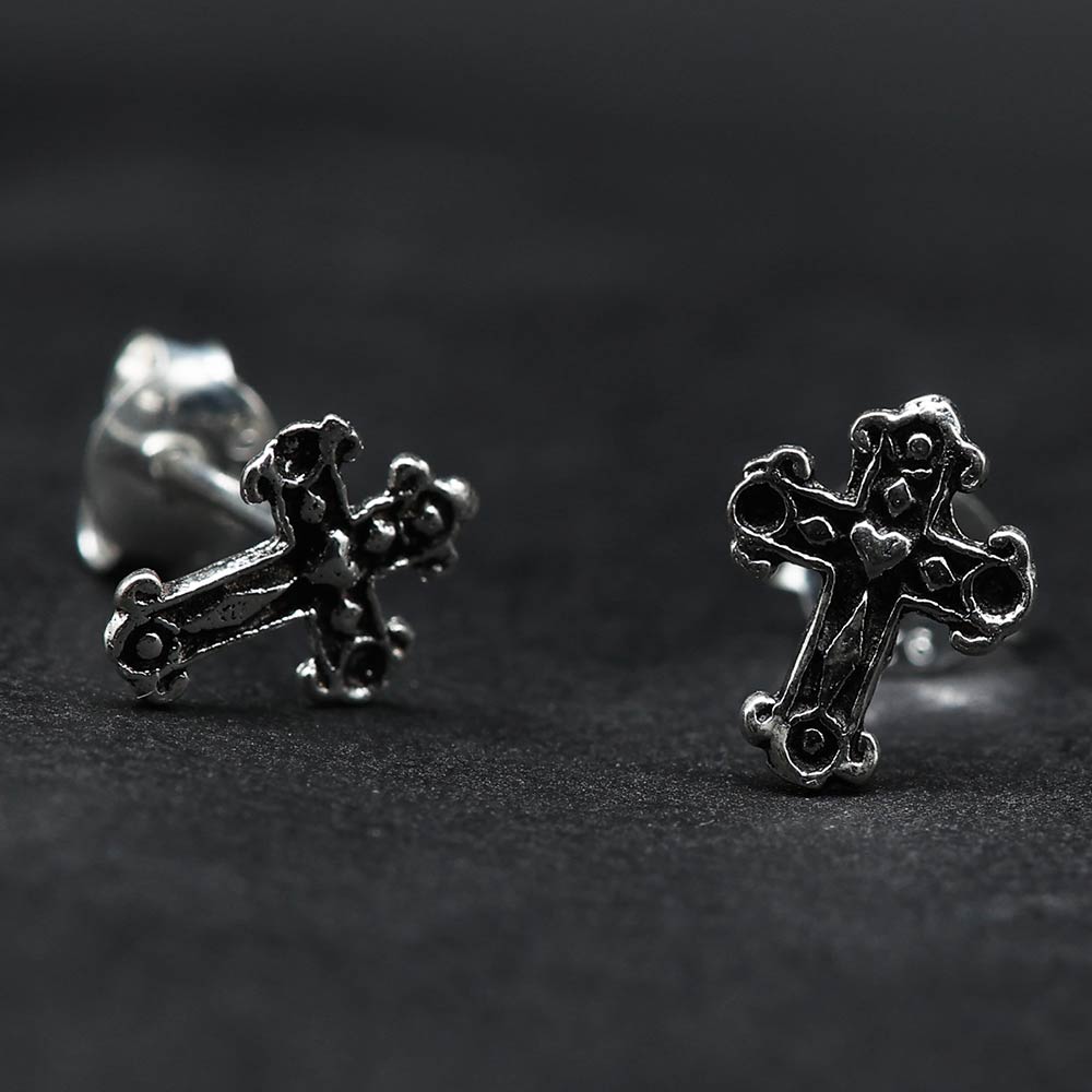 Kreuz Ohrstecker Silber mit Herz Ohrschmuck