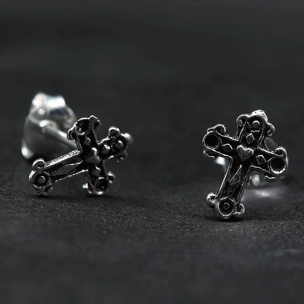 Kreuz Ohrstecker Silber mit Herz Ohrschmuck