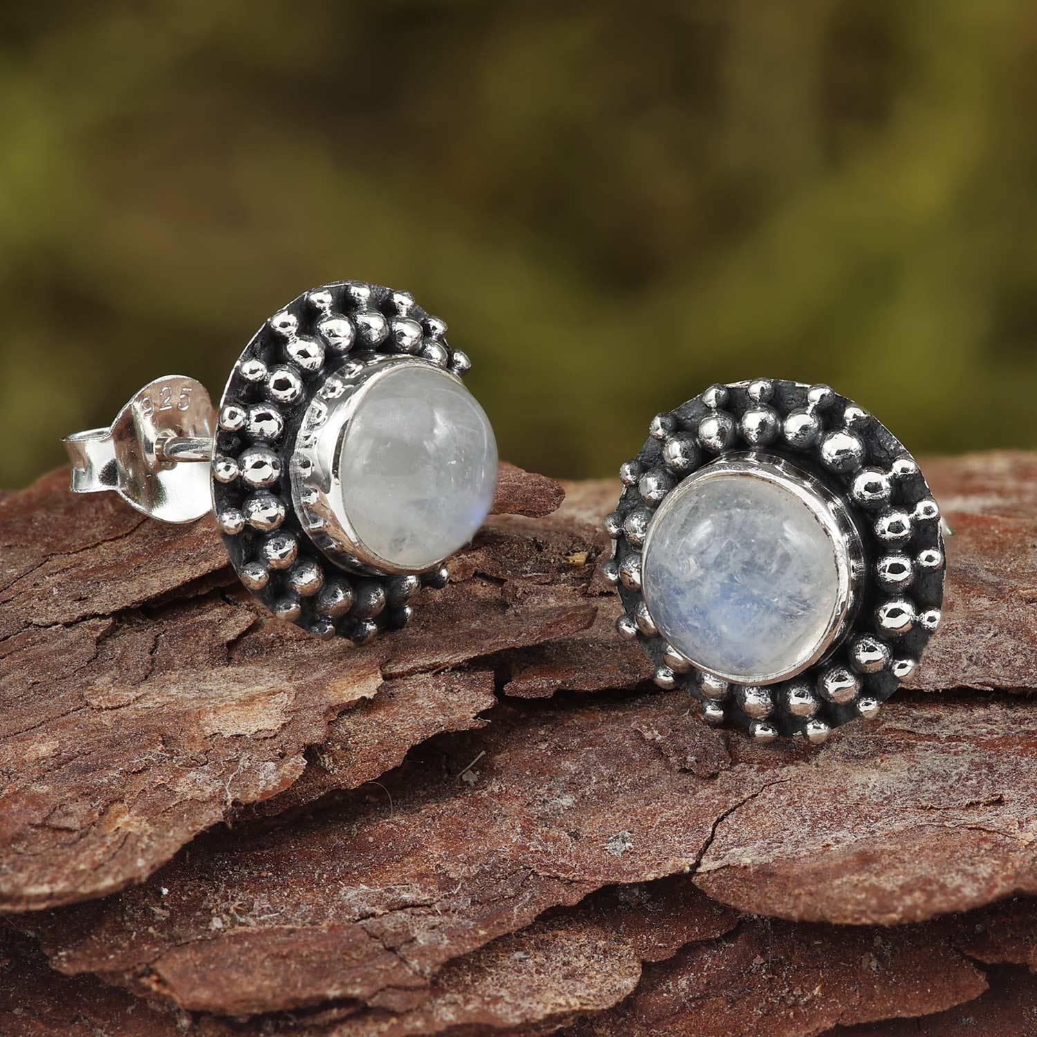 Mondstein Edelstein Ohrschmuck zeitlos Silber
