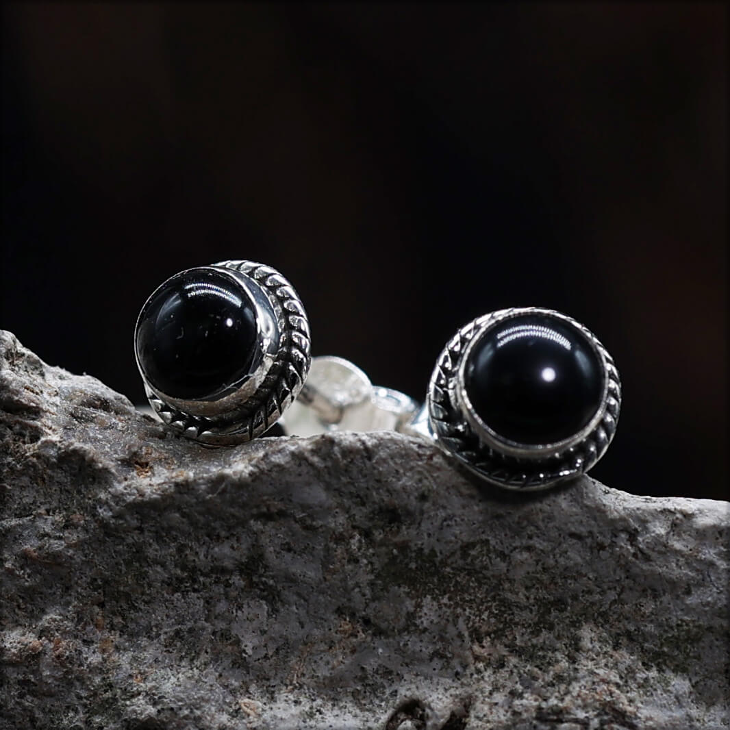 Black onyx stud earrings for women, made of fine 925 silver